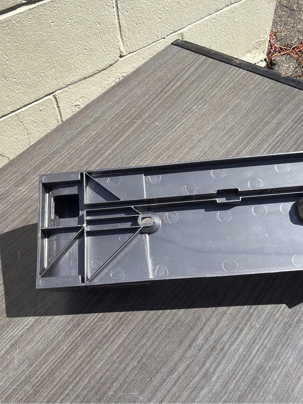 GENUINE Dyson V8 SV10 SV25 DOCKING STATION WALL MOUNT HANG OEM Part # 967741-0